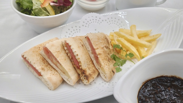 ハムチーズピタパン